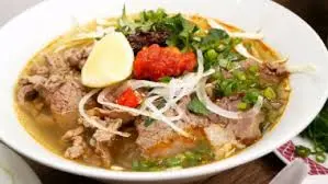 Hình ảnh Bún bò tái chả