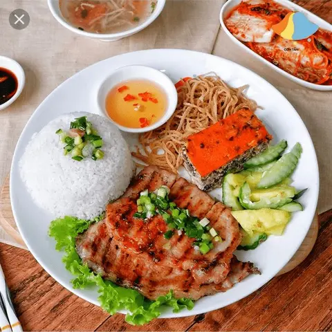 Hình ảnh Cơm tấm sườn chả