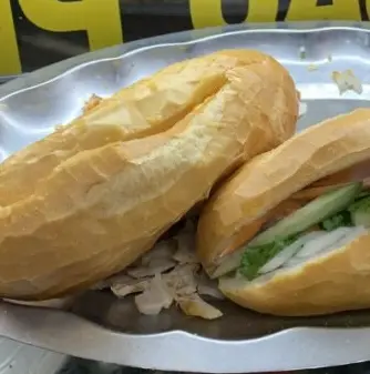 Hình ảnh Bánh mì cadé - đậu phộng