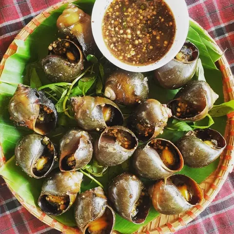 Hình ảnh Ốc bươu nướng tiêu xanh