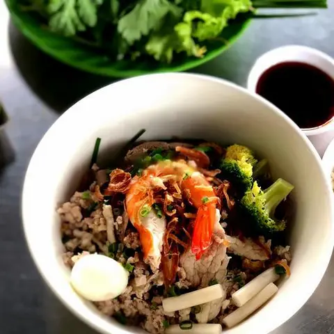 Hình ảnh Hủ tíu mì thập cẩm