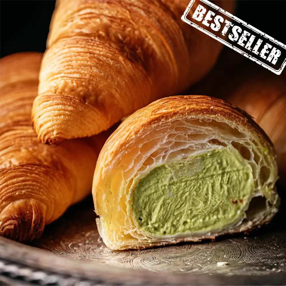 Hình ảnh BÁNH CROISSANT NHÂN KEM TRÁI BƠ