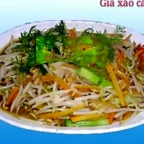 Hình ảnh Giá xào cá mặn