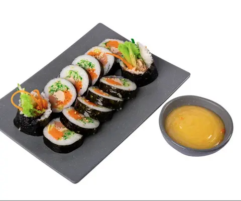 Hình ảnh Kimbab cá ngừ