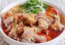Hình ảnh Bún bò tái + nạm + bò viên