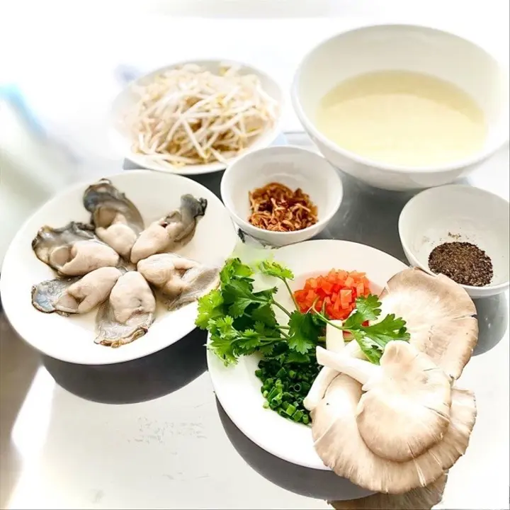 Hình ảnh CHÁO HÀU SỮA + THỊT HEO BẰM