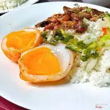 Hình ảnh Cơm Tấm Sườn + Trứng Kho