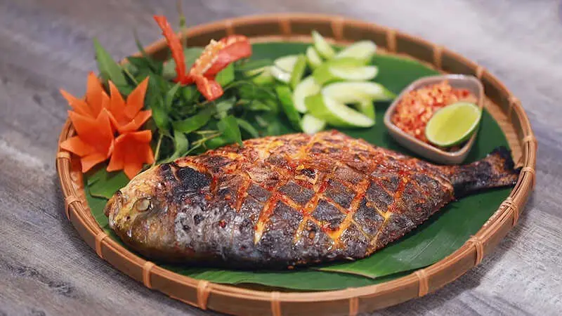 Hình ảnh Cá cam nướng nguyên con