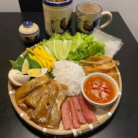 Hình ảnh Chả lụi nem chua