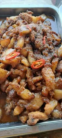 Hình ảnh Cơm thịt kho tiêu