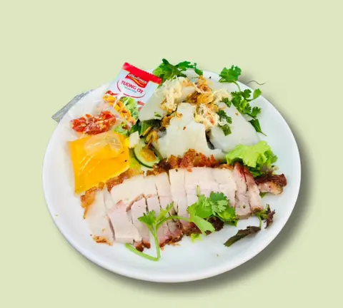 Hình ảnh Bánh giò heo quay