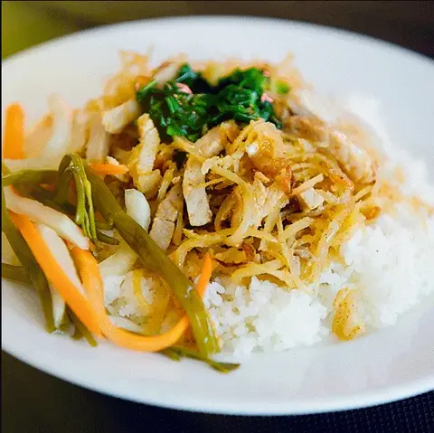 Hình ảnh Cơm tấm bì thịt sợi