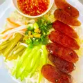 Hình ảnh Cơm tấm lạp xưởng nướng