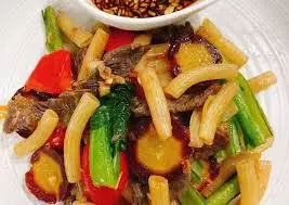 Hình ảnh Nui xào bò