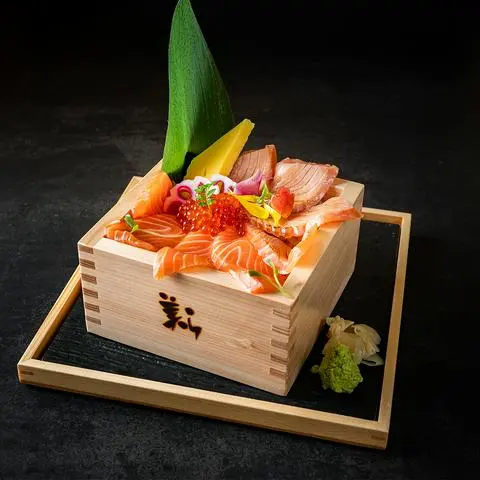 Hình ảnh Cá hồi và trứng cá hồi