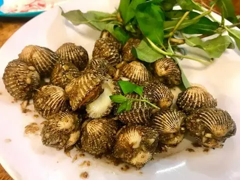 Hình ảnh Sò huyết nướng mọi