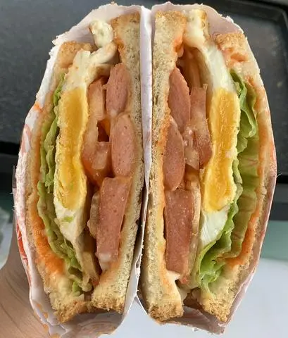 Hình ảnh Sandwich trứng - xúc xích