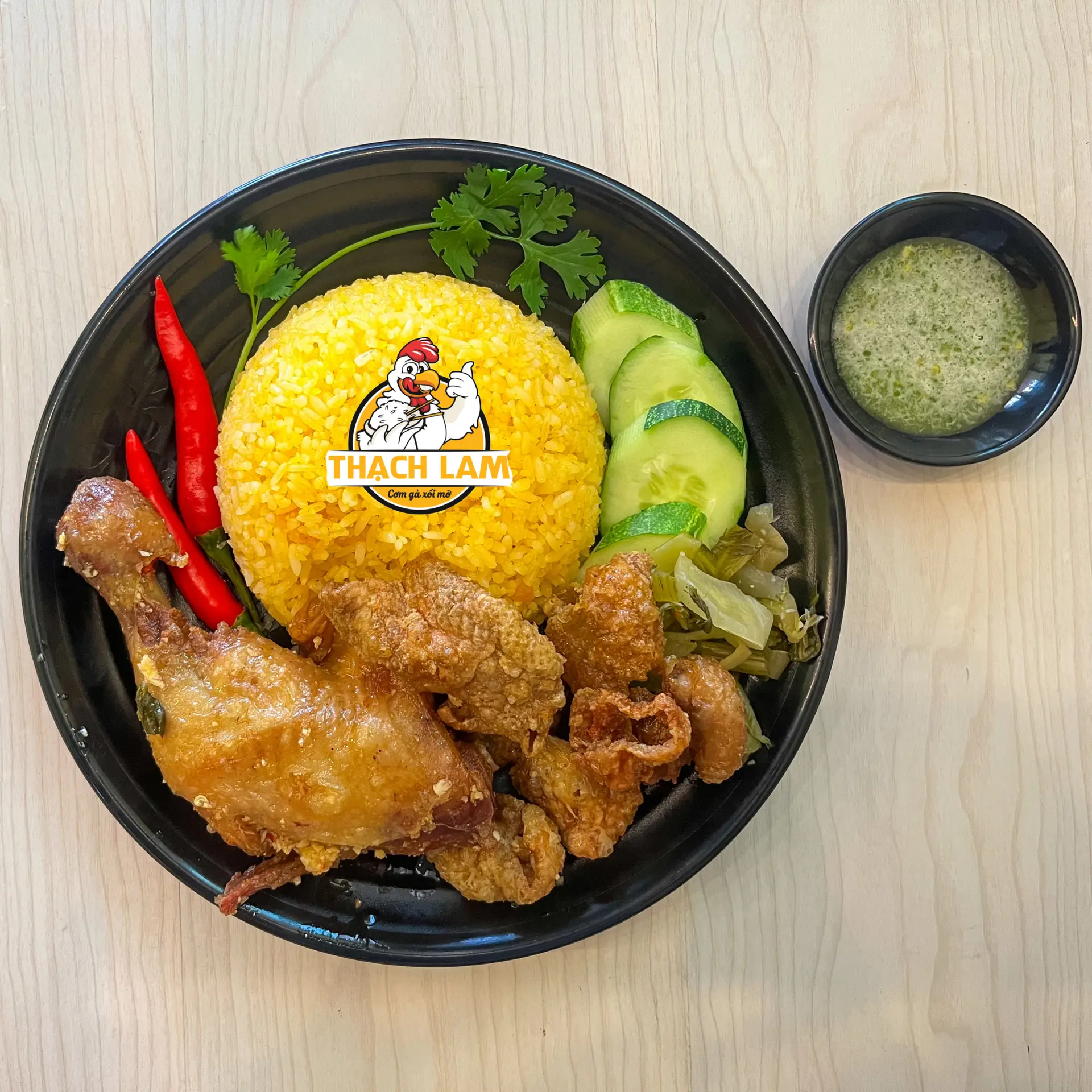 Hình ảnh Cơm đùi nhỏ - da gà