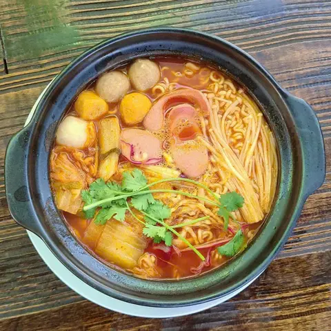 Hình ảnh Mì cay