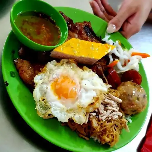 Hình ảnh Cơm thập cẩm + cơm thêm