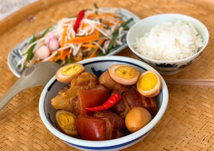 Hình ảnh Cơm thịt kho trứng