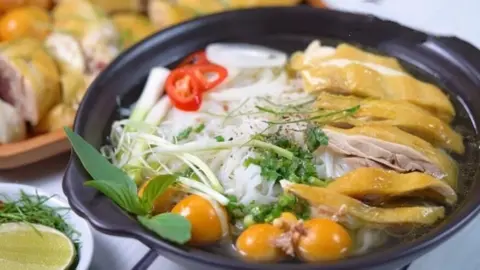 Hình ảnh Phở gà