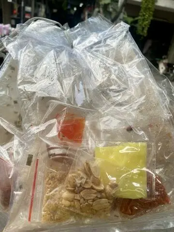 Hình ảnh Bánh tráng tỏi