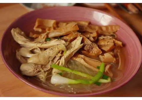 Hình ảnh Miến măng gà ta xé