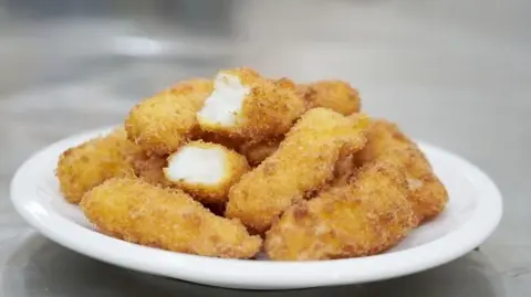 Hình ảnh Bánh sữa tươi chiên giòn
