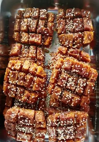 Hình ảnh Cơm sườn sốt chua ngọt chay