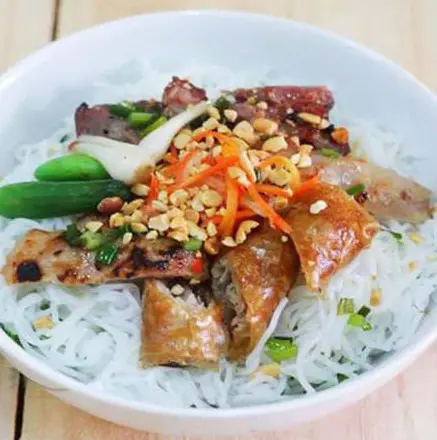 Hình ảnh Bún thịt nướng -thập cẩm( Signature)