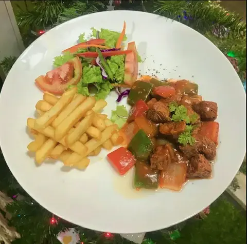 Hình ảnh Bò Mỹ lúc lắc - khoai tây chiên