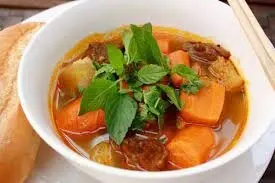 Hình ảnh Bánh mì bò kho