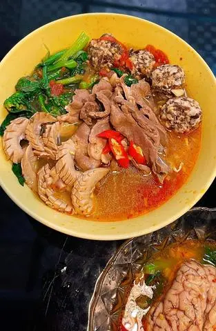Hình ảnh Mì tim chua cay