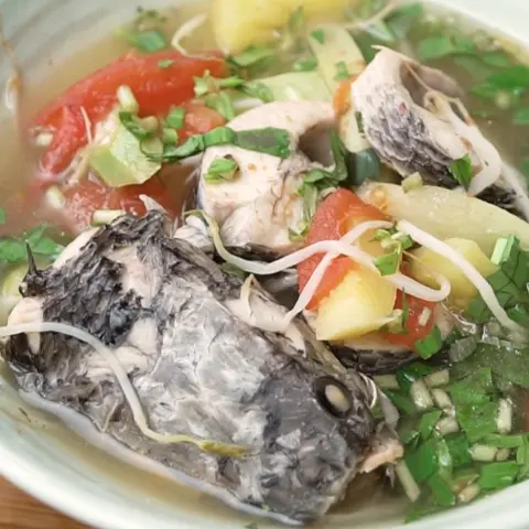 Hình ảnh Cơm canh chua cá lóc