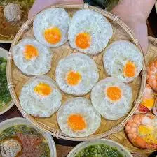 Hình ảnh Bánh căn trứng gà - cút
