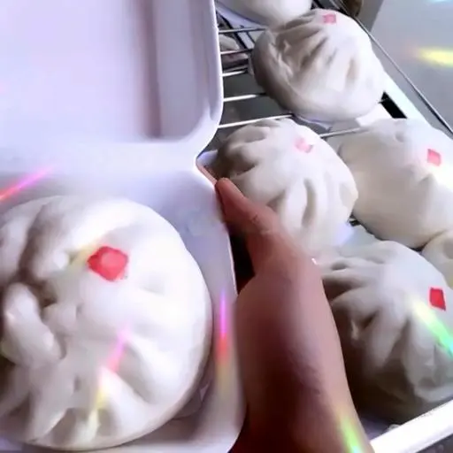 Hình ảnh Bánh bao 3 trứng cút