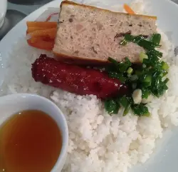 Hình ảnh Cơm lạp xưởng - Chả