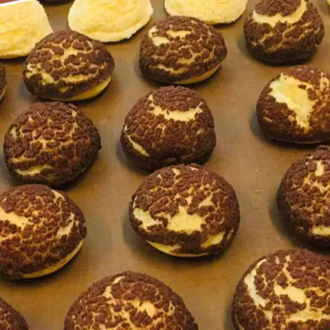 Hình ảnh Bánh choux chocolate