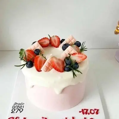 Hình ảnh Bánh kem trái cây 14cm - mẫu ngẫu nhiên