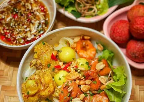 Hình ảnh Mì gà tôm