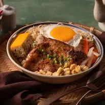 Hình ảnh Cơm tấm ba rọi bì trứng