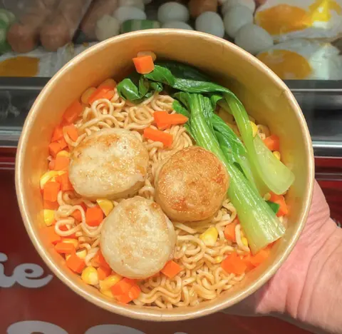 Hình ảnh Mì trộn đậu hủ phô mai