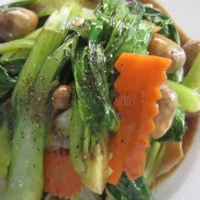 Hình ảnh Cải thìa xào dầu hào chay