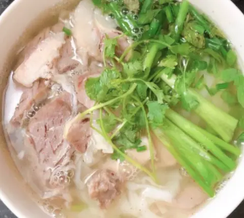Hình ảnh Phở gầu