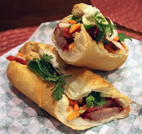 Hình ảnh Bánh mì thịt