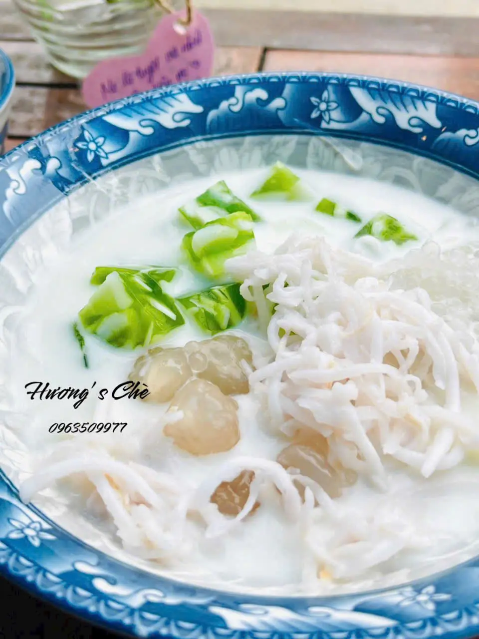 Hình ảnh Chè dừa non lá nếp