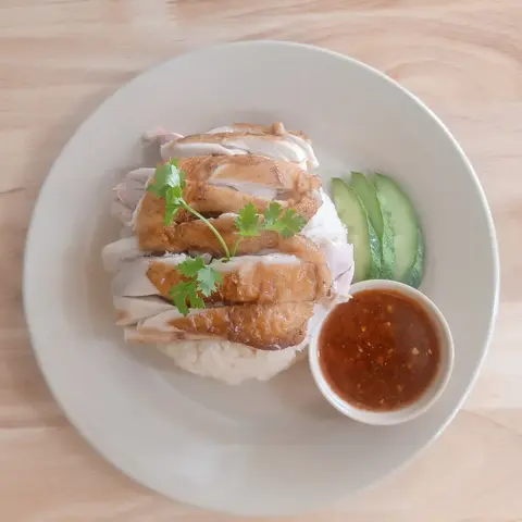 Hình ảnh Cơm gà hải nam gà quay