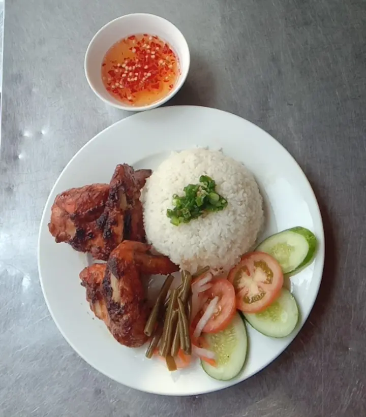 Hình ảnh Cơm tấm gà nướng