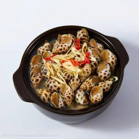 Hình ảnh Ốc hương hấp sả - Steamed sweet snails with lemongrass